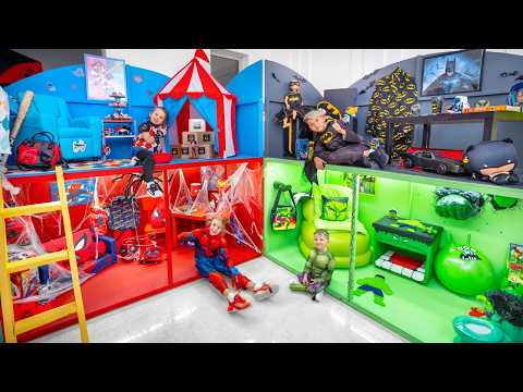 Superheroes in a four colour challenge