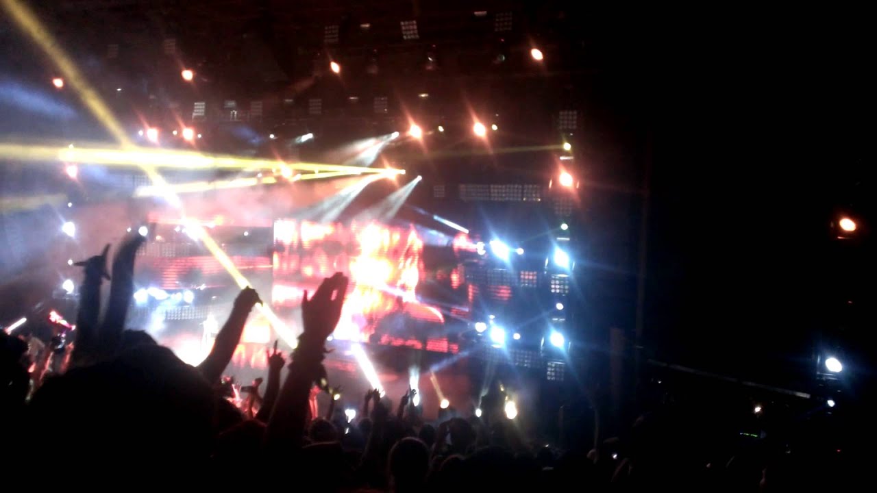 Bassnectar - You & Me Red Rocks 2014 - YouTube