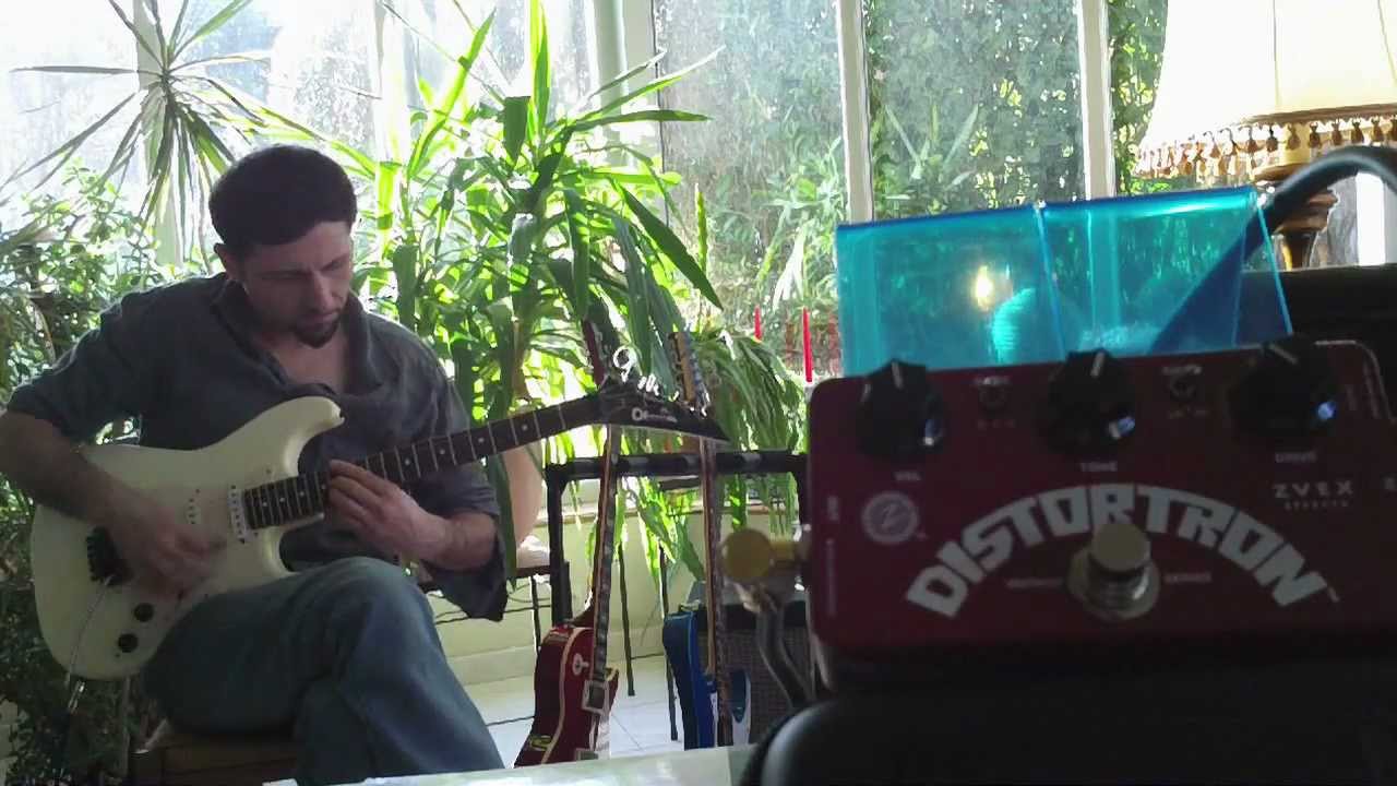 Guitar distortion ZVEX DISTORTRON