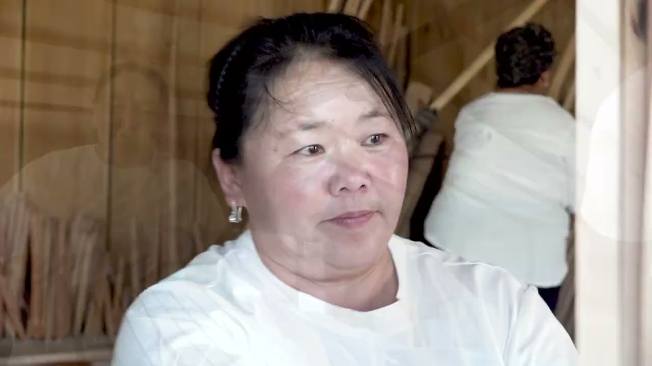 Эсгий Туургатан 152-р анги  Монгол гэр Урлан  Өв тээгч гэр бүл Сэлэнгэ аймаг Хүдэр сум 