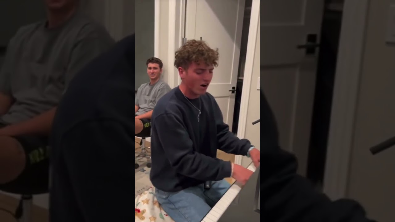 Holy vocals! 😳also….Alex?? 