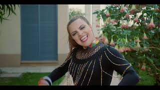 Miniatura del video "Higher - Sofi Mendez (Official Video)"