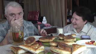 MUKBANG RUSSIA|ЖАРЕНННННЫЕ ПИРОГИ и КОНВЕРТЫ С ЛИВЕРОМ|ДОМАШНЯЯ ЕДА|ПИВО и МОЛОКО|ВОПРОСЫ и ОТВЕТЫ MUKBANG RUSSIA|ЖАРЕНННННЫЕ ПИРОГИ и КОНВЕРТЫ С ЛИВЕРОМ|ДОМАШНЯЯ ЕДА|ПИВО и МОЛОКО|ВОПРОСЫ и ОТВЕТЫ