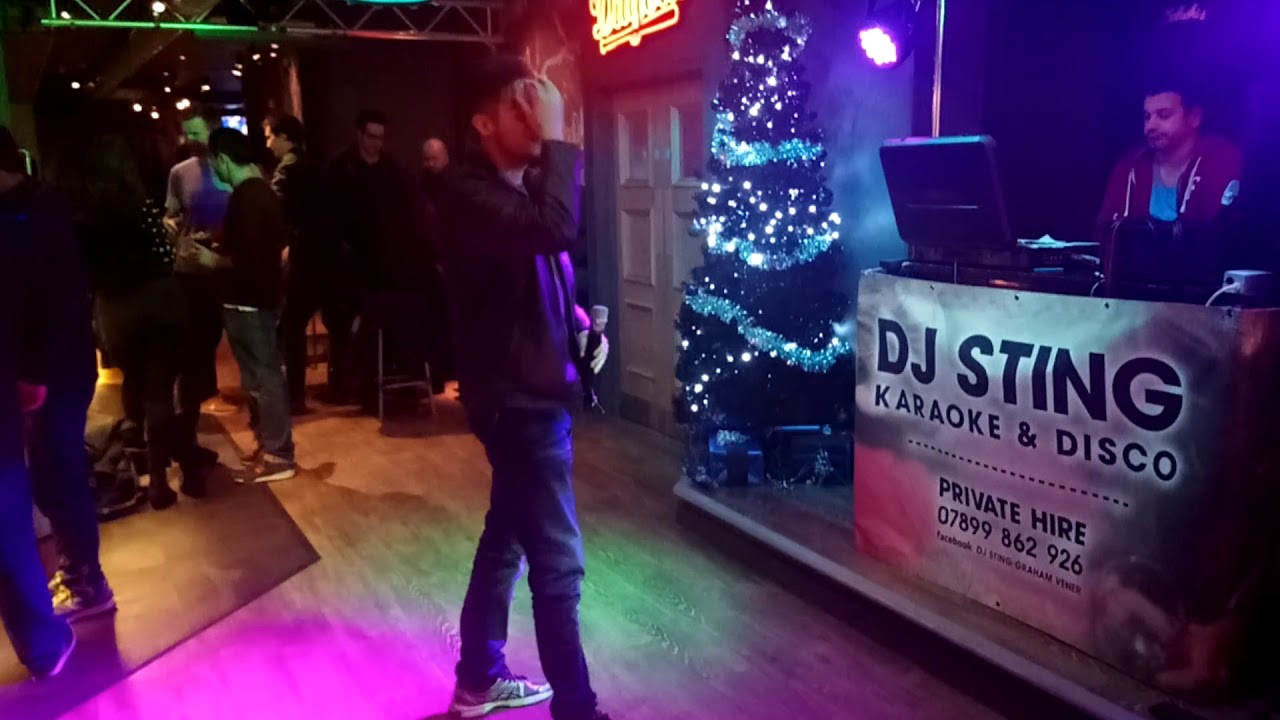 Spanish karaoke Singer 🎤 YouTube