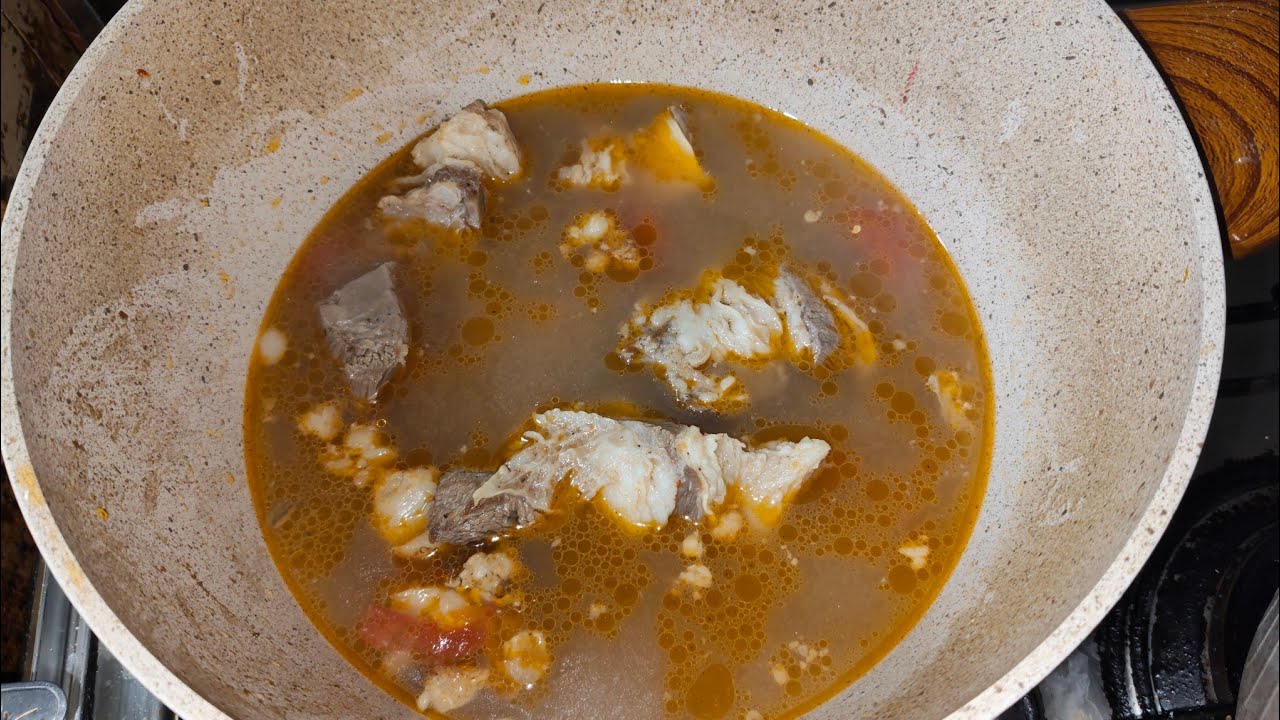 فايتك كتير لو مجربتهاش طول  عمرك بتسلقى اللحمه غلط والشوربه الصح المسكره