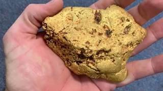 Man Unearths Massive A 100 000 Gold Nugget in Australia Reports