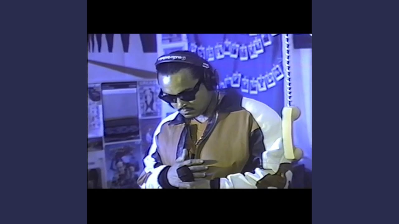 Watch hug @? on YouTube Watch hug @? on YouTube