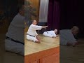 松井館長による柔軟体操時の注意点の説明 支部長講習会にて