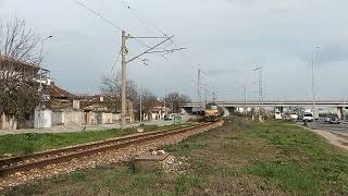 ДТВ 30680 от Бургас за Златица с 88027 ,заминава от гара Казанлък