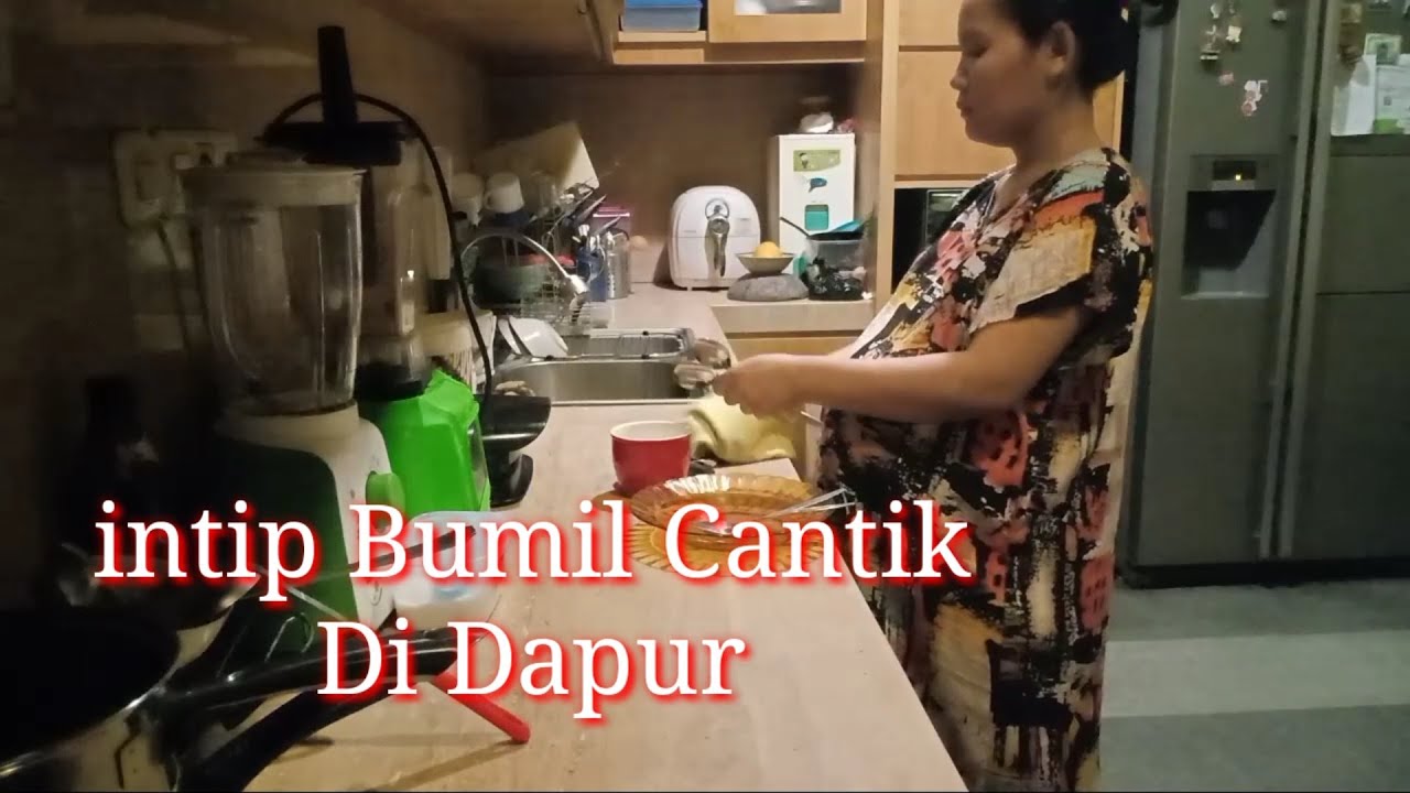Bumil Lagi Di Dapur