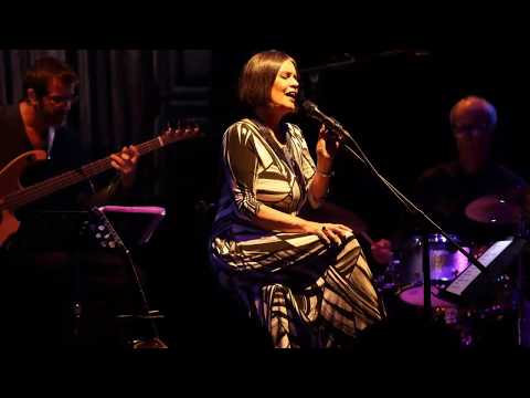 JOYCE MORENO - Manhã No Posto 6