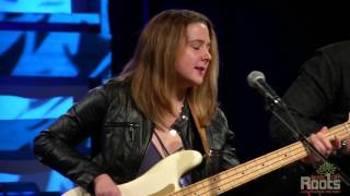 Смотреть клип Hailey Whitters - Black Sheep Music City Roots