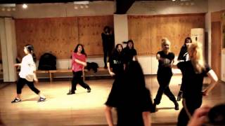 2013.URBANPLAY DANCE ACADEMY-WAACKING CLASS(waacky)