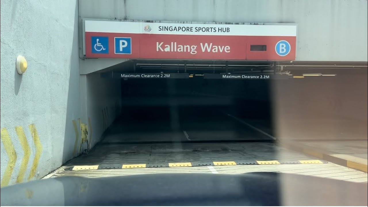 26 Dec 2025 1300 / Kallang Wave Mall carpark