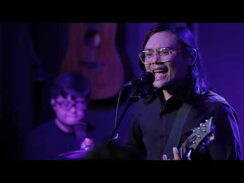 VELVET LIVE | @autotelicmusic "LARO" live performance