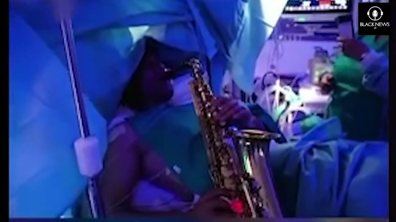 Patient Playing Saxophone during Brain Tumor Operation – Rome | Black News