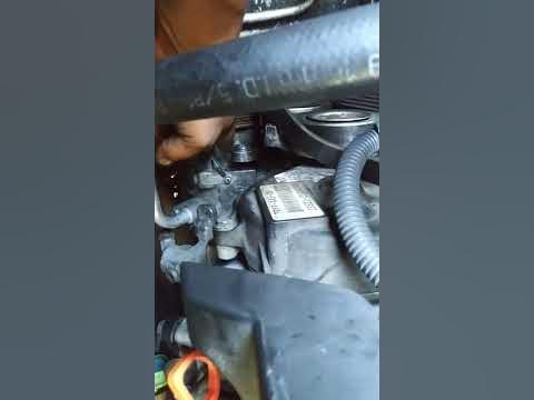 2007 Honda pilot alternator replacement won't fit in between lower