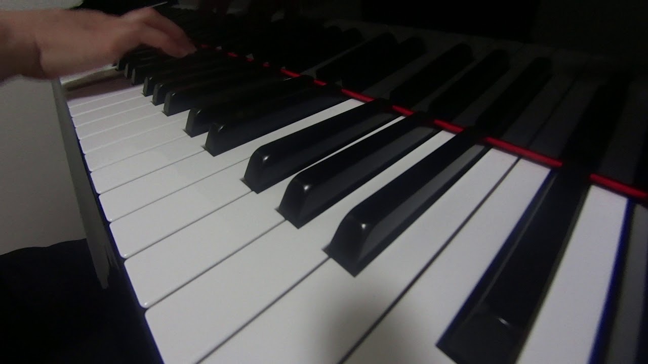 卒業 菊池桃子 Momoko Kikuchi ピアノ演奏 - YouTube