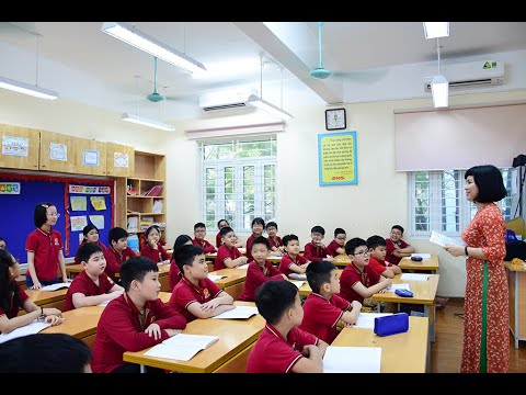 Video CÔ GIÁO YÊU NGHỀ, MẾN TRẺ TRƯỜNG TIỂU HỌC LÝ THÁI TỔ - YouTube
