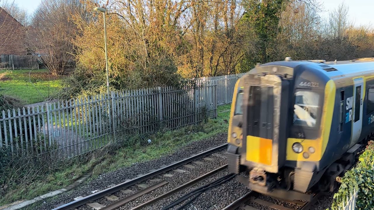 Class 444 Desiro | 444021 + 444013 | South Western Railway