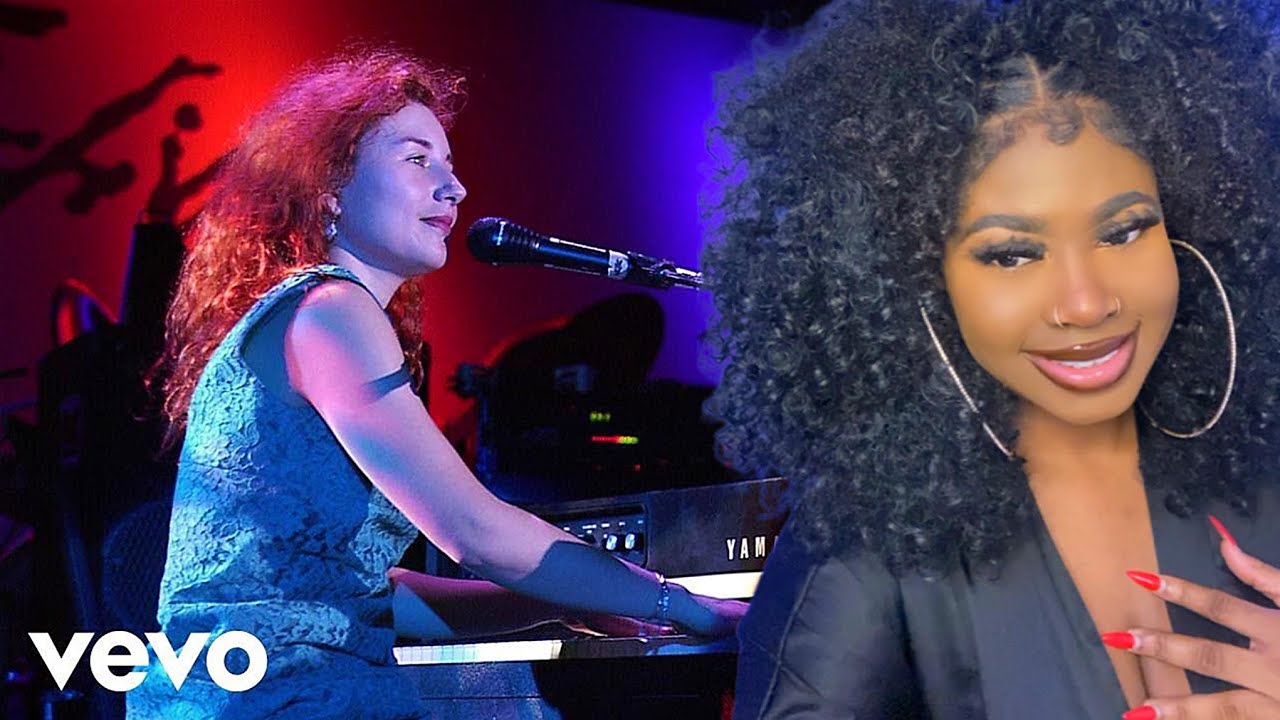 Bombshell Aura Reacts To Tori Amos - Winter