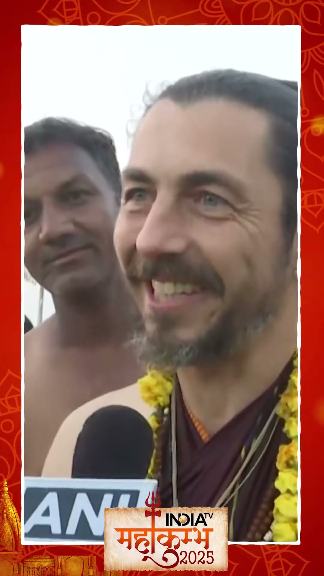 विदेशियों पर चढ़ा महाकुंभ का रंग, देखें Video | #mahakumbh2025 #prayagraj #viralvideo #shorts