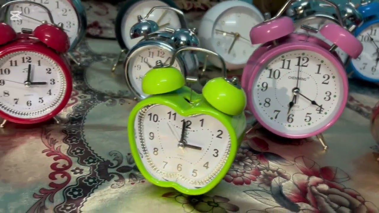 ⏰ স্টাইলিশ ক্লাসিক Twin Bell Alarm Clock🌙 সামনের রমজানে মোবাইল নয়—ভরসা রাখুন জোরে বাজা এলার্ম ঘড়িতে!