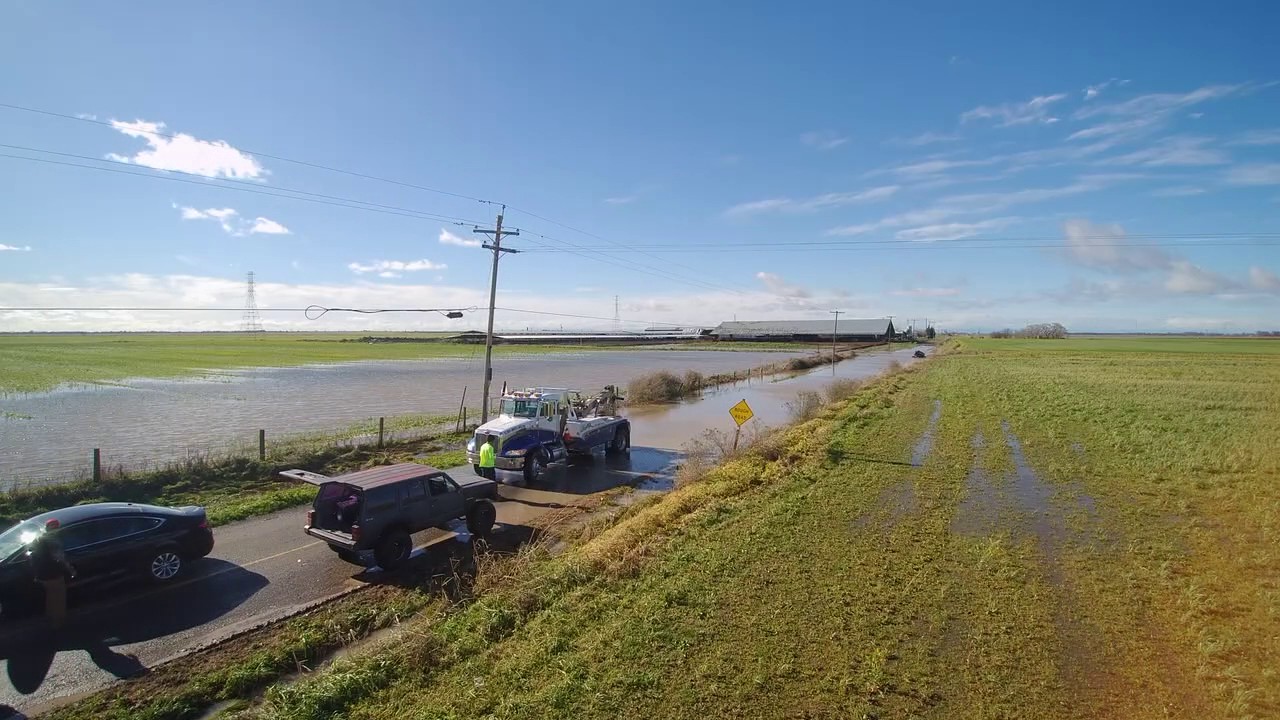 Halls Towing & Recovery YouTube