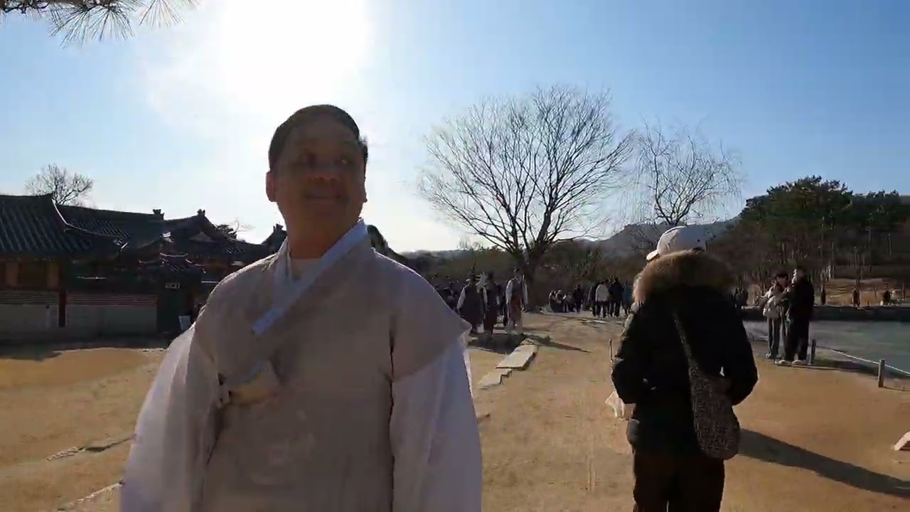 Gwanghwamun Square, Seoul – Where History Meets the City #Gwanghwamun #SeoulCityWalk #KoreanHistory