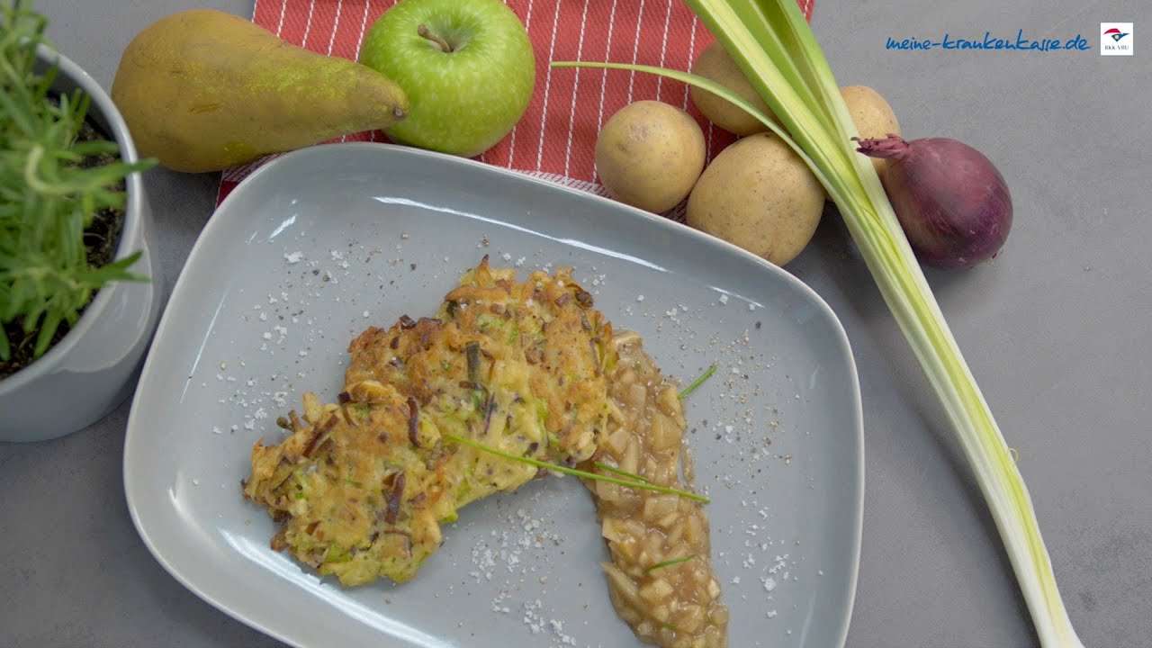 Kartoffel-Lauch-Puffer mit Apfel-Birnenkompott - YouTube