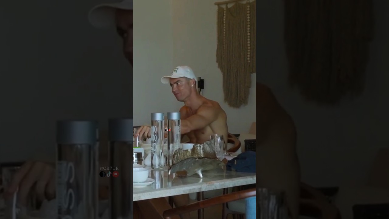 Cristiano Ronaldo talks with his son Junior ❤