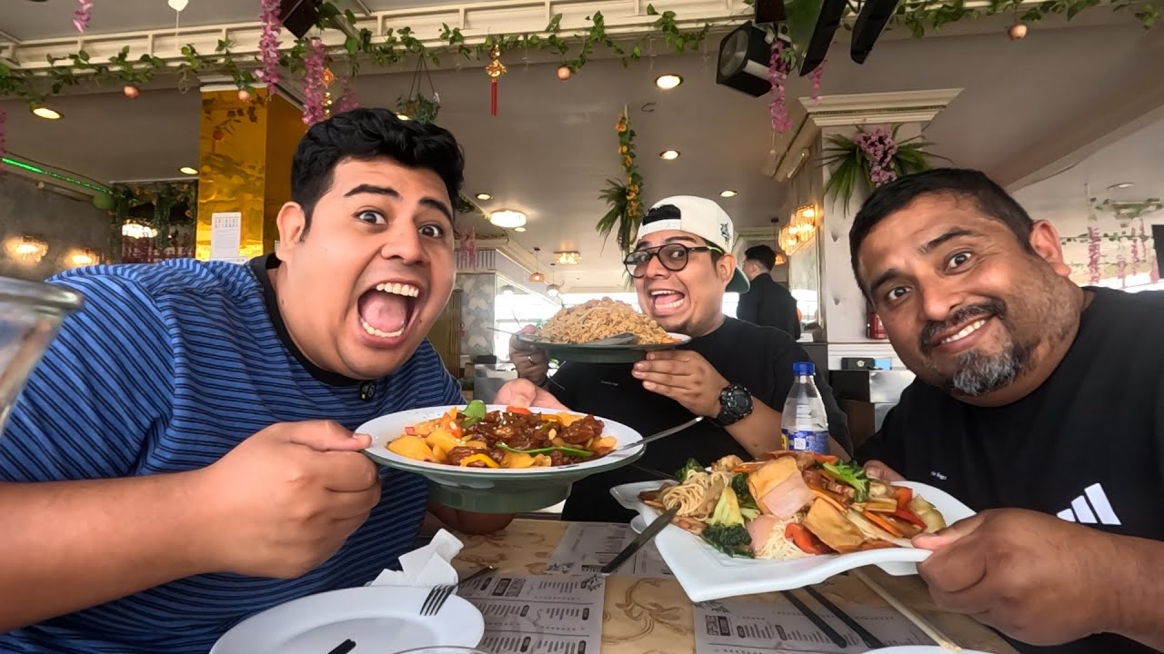 Subimos al chifa del piso 18… ¡Y no esperábamos esto! 