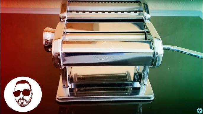 How To Use Marcato Atlas 150 Pasta Machine l Foodie Avenue 