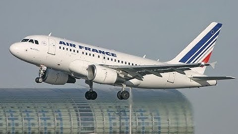 P3D: Airbus A318-114, Nápoles-Túnez, Air France