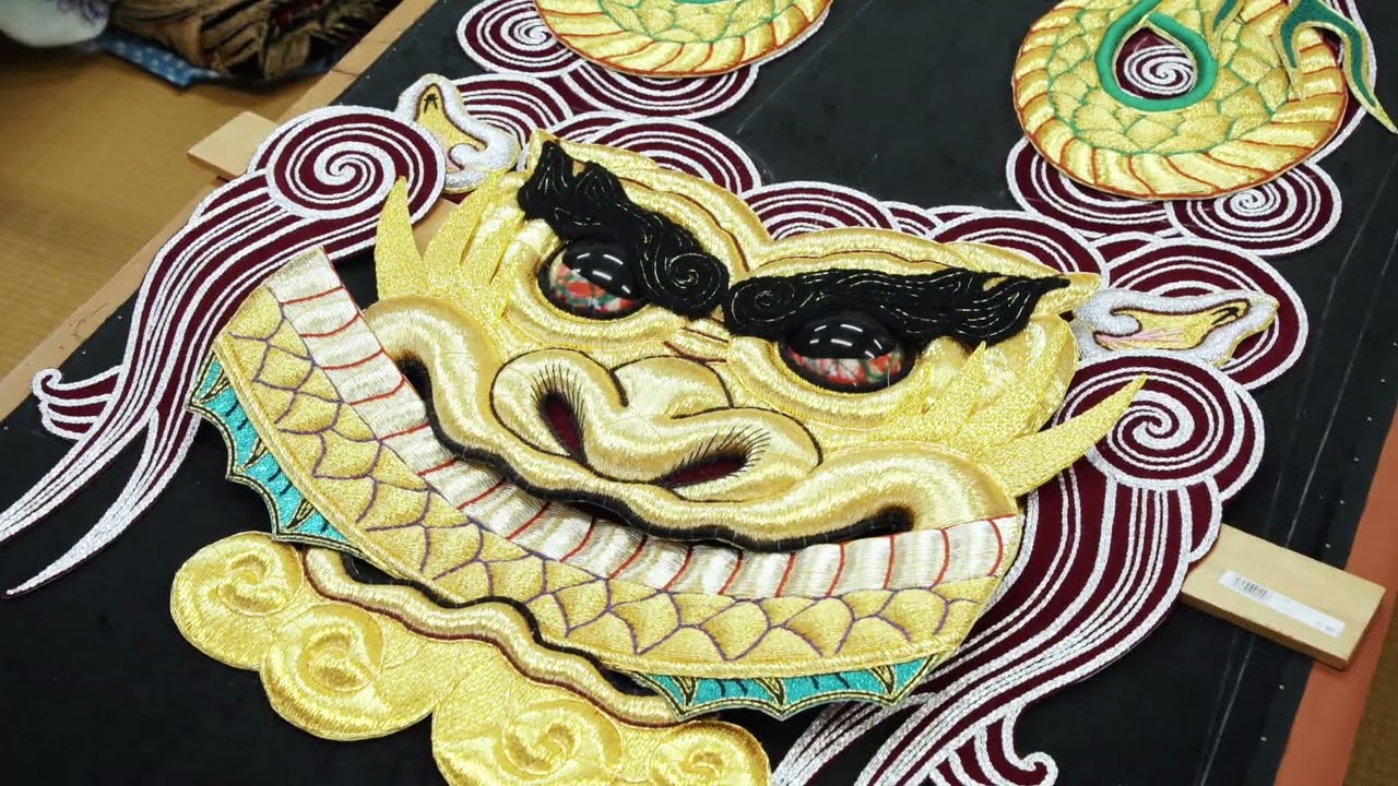 石見神楽衣装】100年後も輝きつづける、唯一無二の衣装づくり | いい