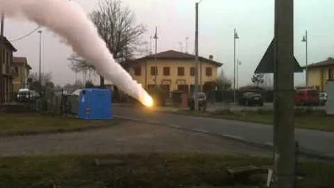 Cosa accade durante un'esplosione?