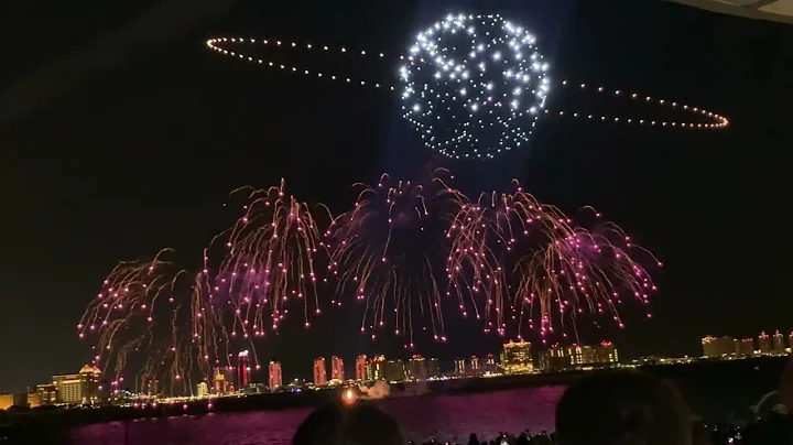 Last year at Web Summit – where the future came alive!#websummit #technology #tech #qatar #light.