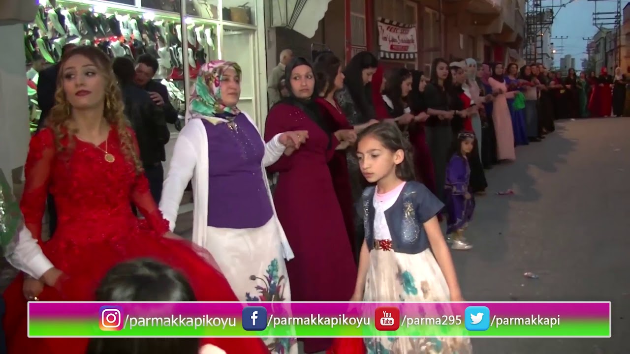 PARMAKKAPI D.KARELER-38(KEMAL GÜMÜŞÜN DÜĞÜN TÖRENİ)