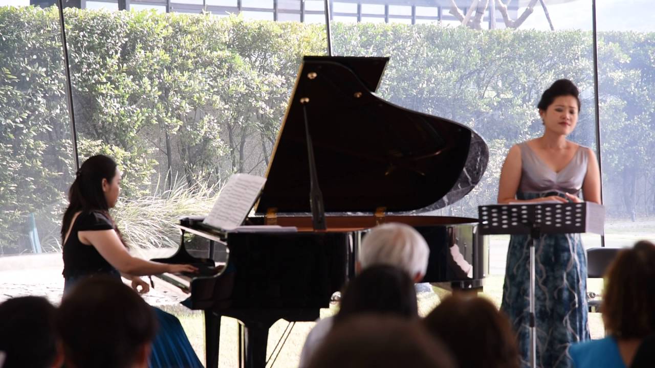 Francis Poulenc Les chemins de l'amour YouTube