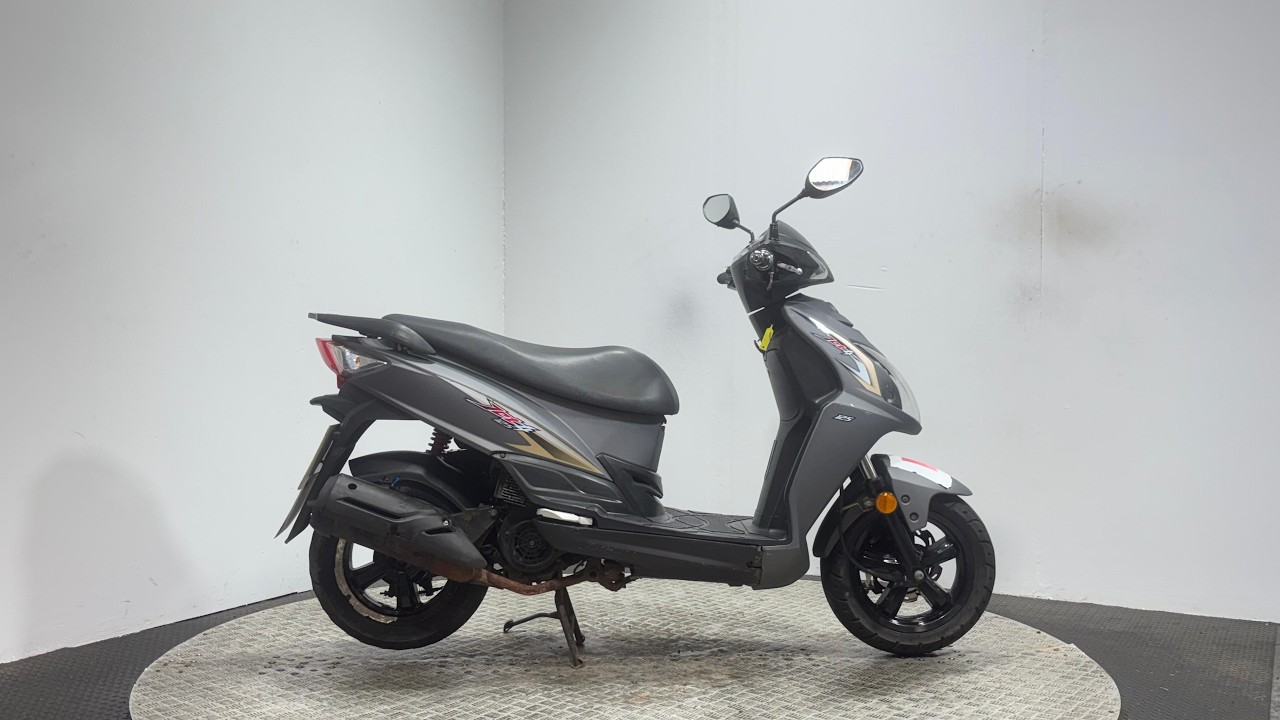 低走行2515.SYM.JET.X125.PCX12ADV125.シグナス125始動動画 SYMの原付二種「JET X125」が日本上陸！ スタイルも走りもアグレッシブ