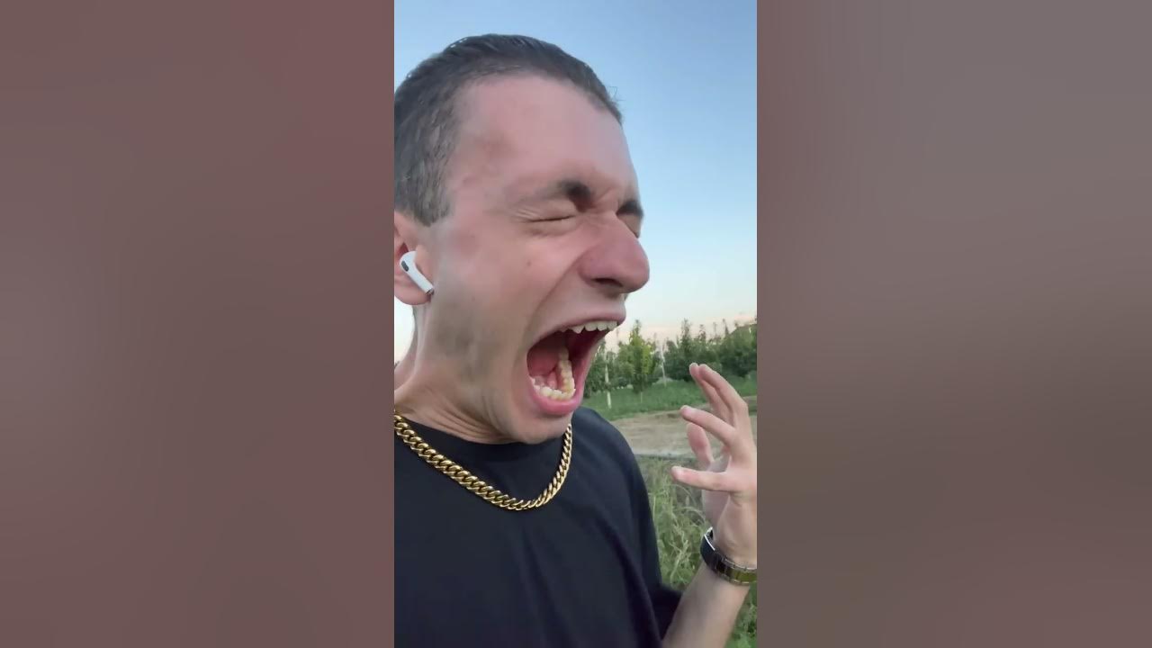INSANE GUY COUGHS MUSIC 😳🔥