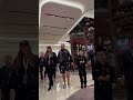 Пётр Ян | ФАНАТЫ СКАНДИРУЮТ | Встреча в отеле!