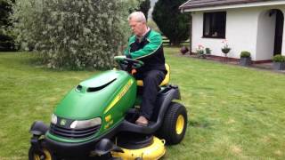 John Deere SST-16 Ride on Mower Turning 2
