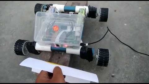 Object Tracking with Raspberry Pi - Self Driving Rover