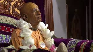 20180606 Srila Prabhupada's Guru Puja done by H.H.Subhag Swami at Mayapur.
