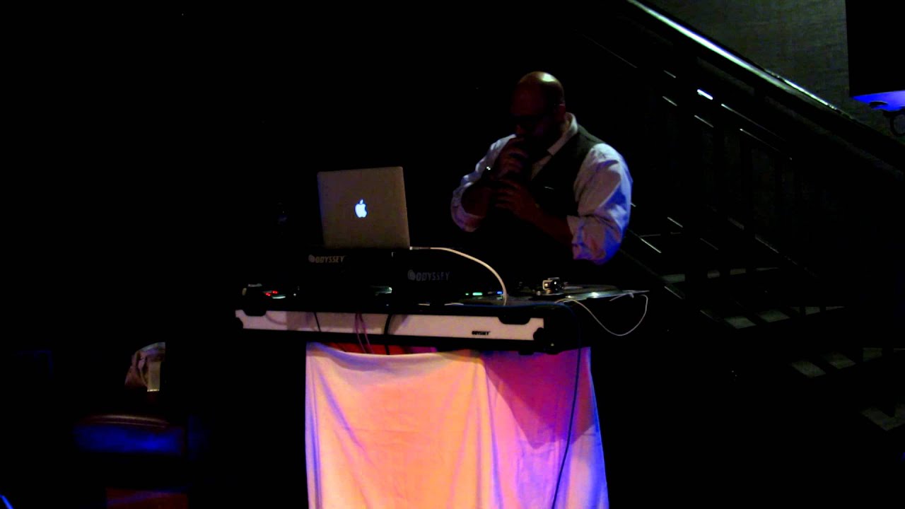 Star Lanes with DJ Joey K