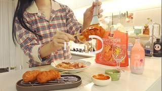 Eye-Opening Chewy Chili's Potato Sticks, Baking a Gigantic Meringue Pavlova screenshot 4