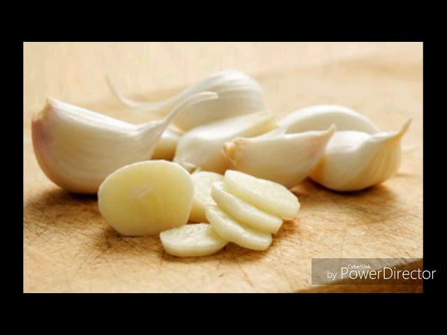 Oshqozon va kokrakdagi porno strech belgilari