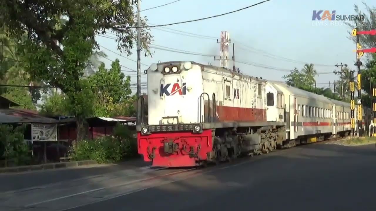 LOKOMOTIF DIVRE 2 SUMBAR