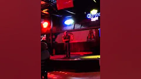 Gary Keenan Sings
